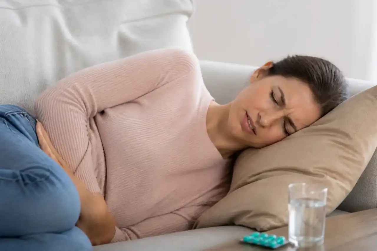 Infection intestinale : pourquoi certains traitements aggravent la déshydratation